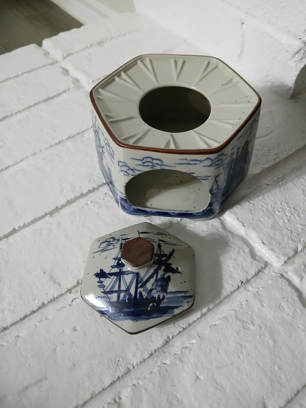 Andrea By Sadek Porcelain Hexagonal Tea Warmer with Lid Nautical Sailing Ship